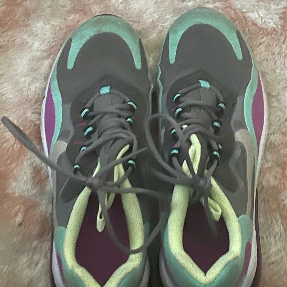 Nike React